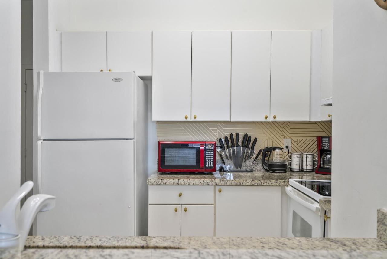 Airport Getaway Apartment Miami Luaran gambar