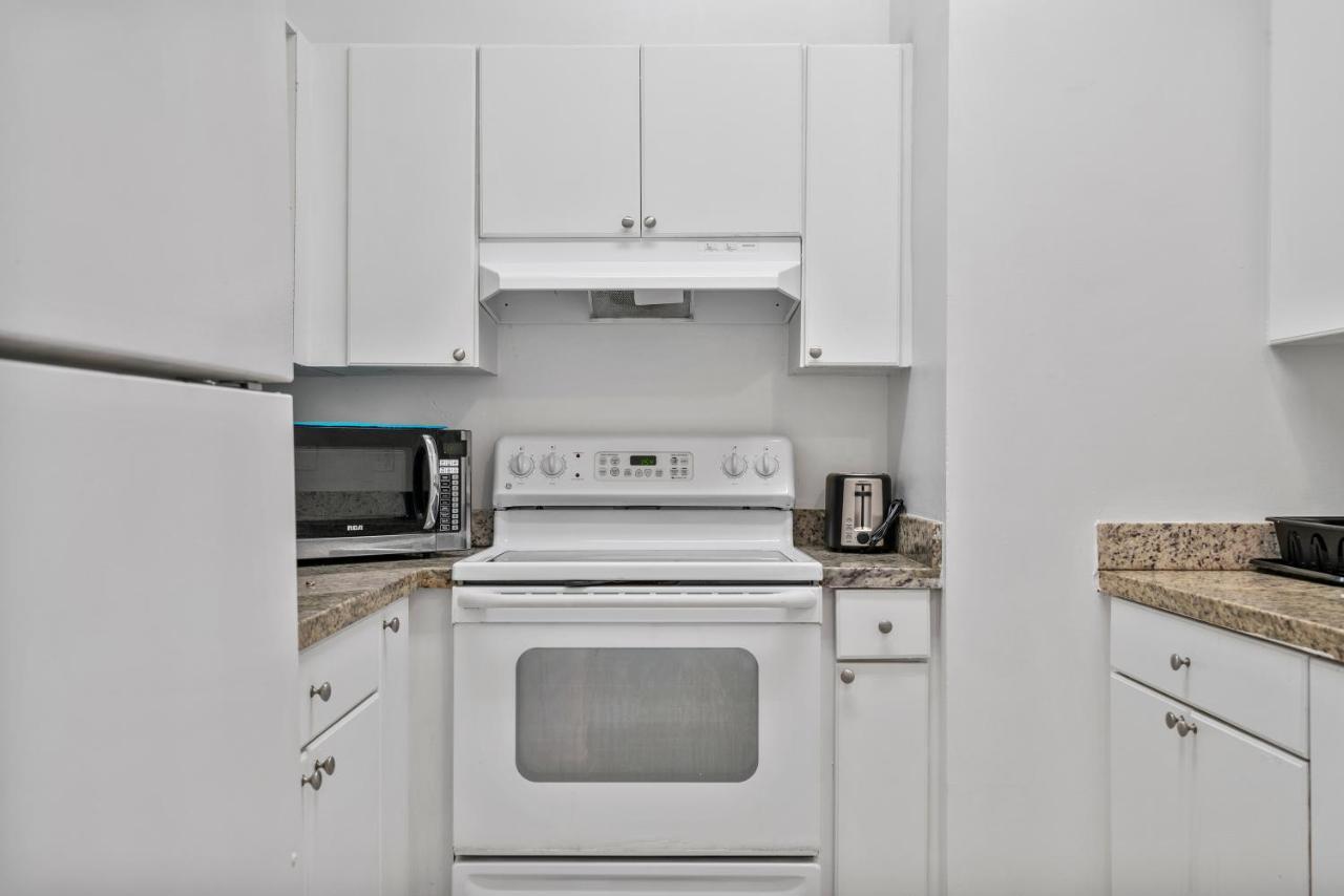 Airport Getaway Apartment Miami Luaran gambar