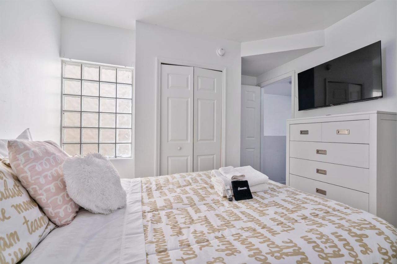 Airport Getaway Apartment Miami Luaran gambar