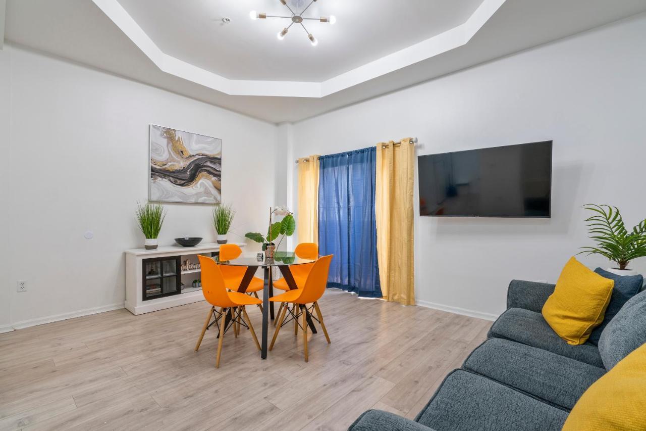 Airport Getaway Apartment Miami Luaran gambar