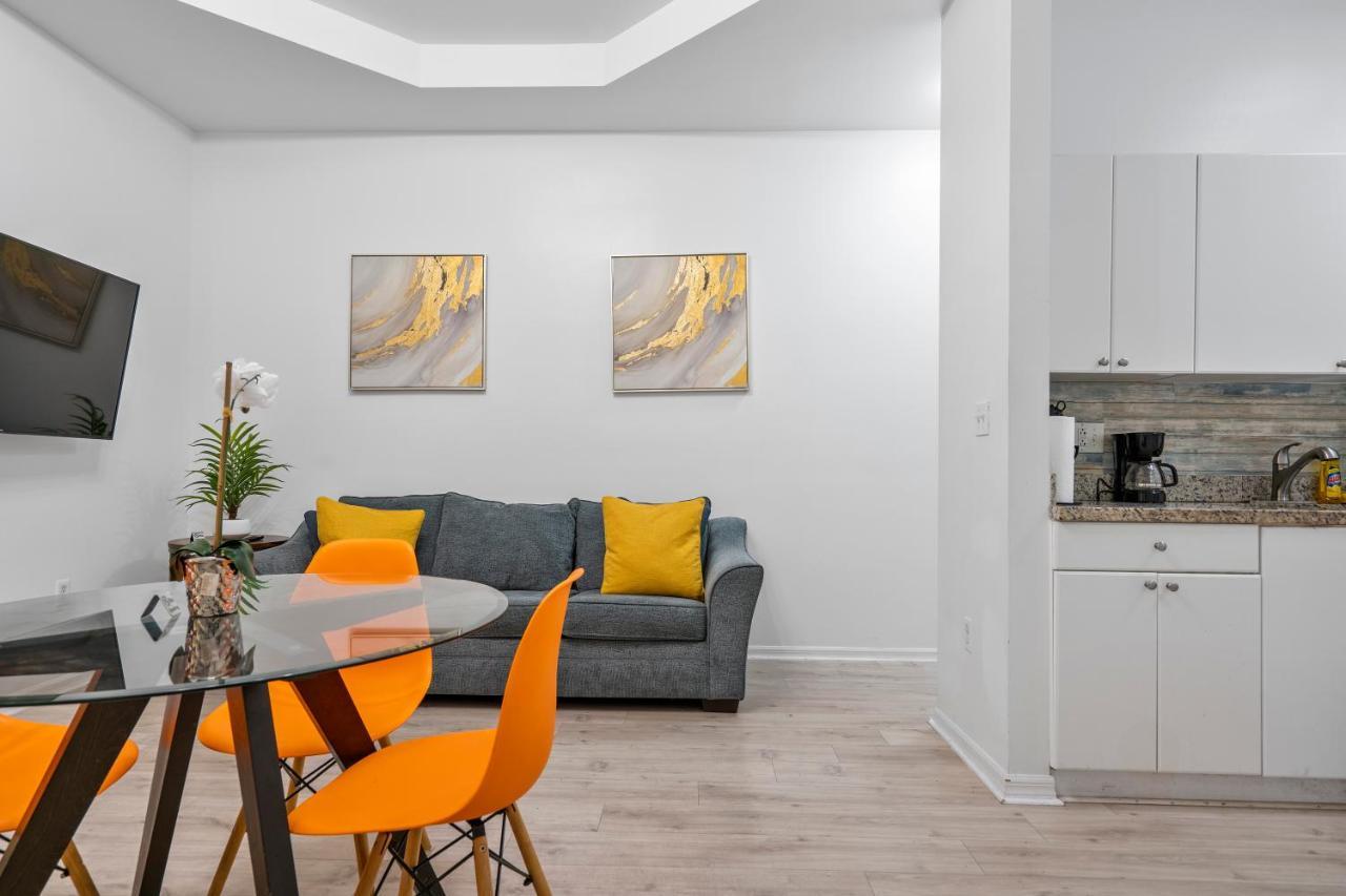Airport Getaway Apartment Miami Luaran gambar