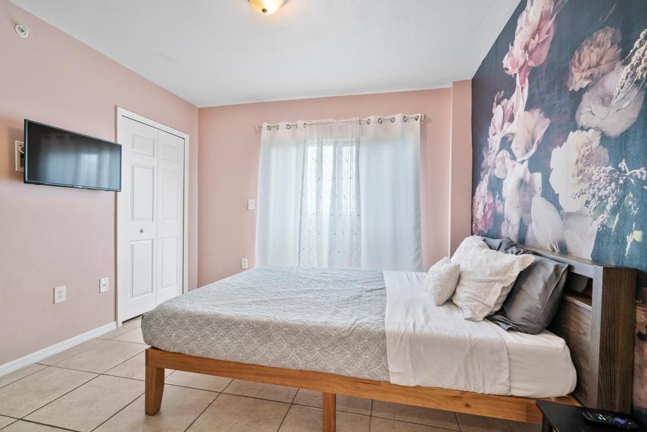Airport Getaway Apartment Miami Luaran gambar