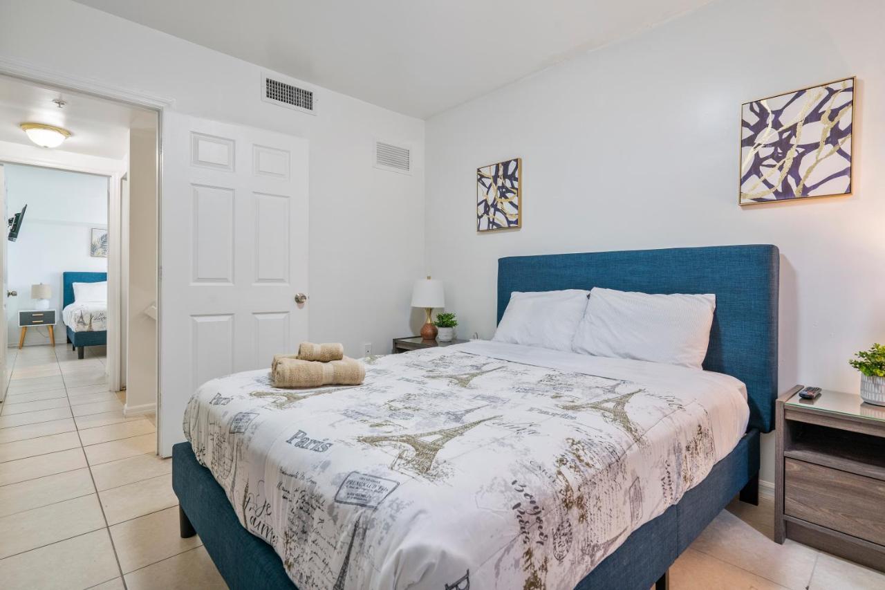 Airport Getaway Apartment Miami Luaran gambar