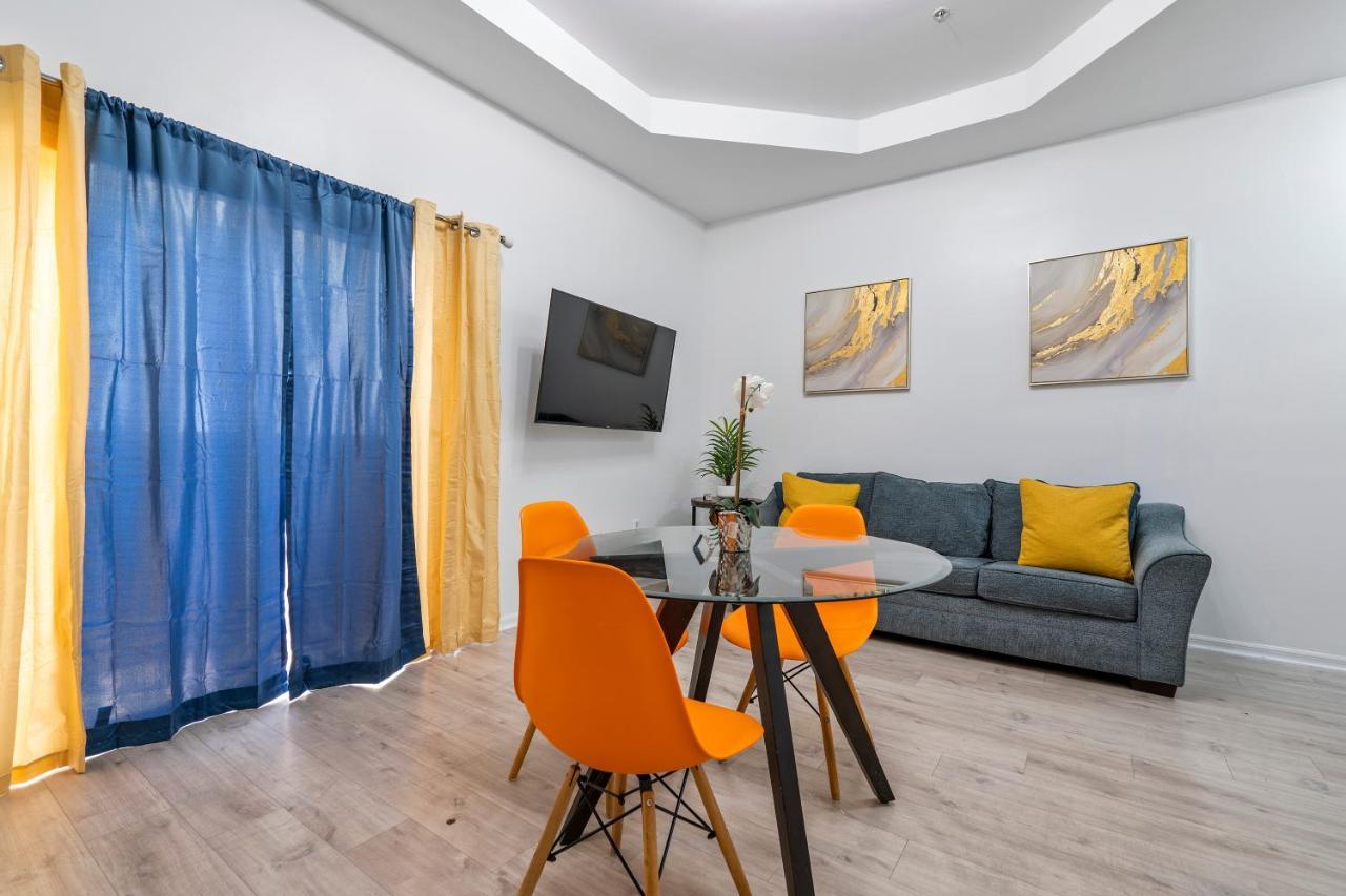 Airport Getaway Apartment Miami Luaran gambar