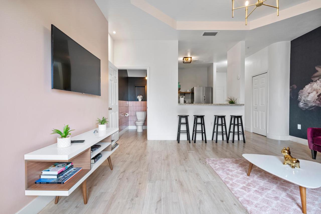 Airport Getaway Apartment Miami Luaran gambar